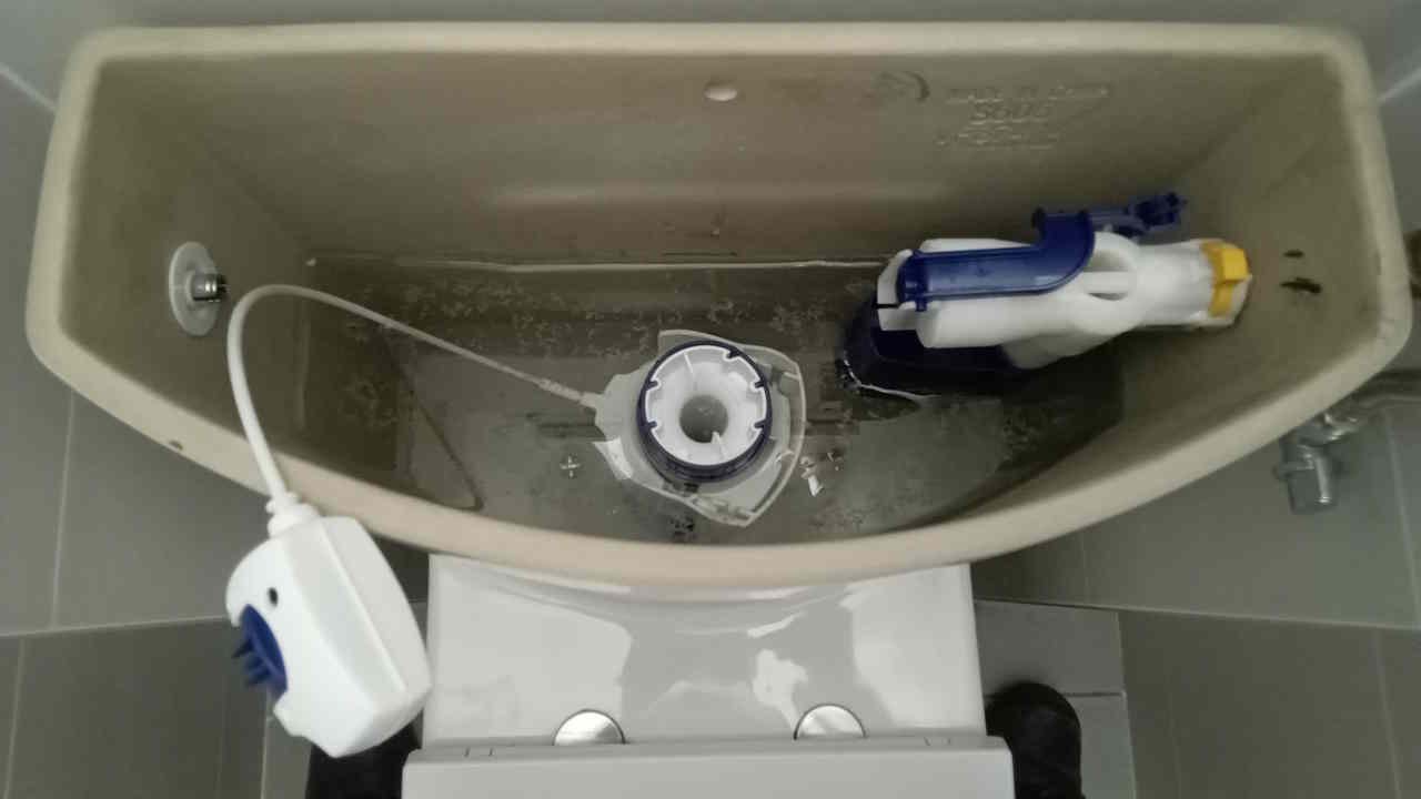 Remplacement d'un mécanisme de WC